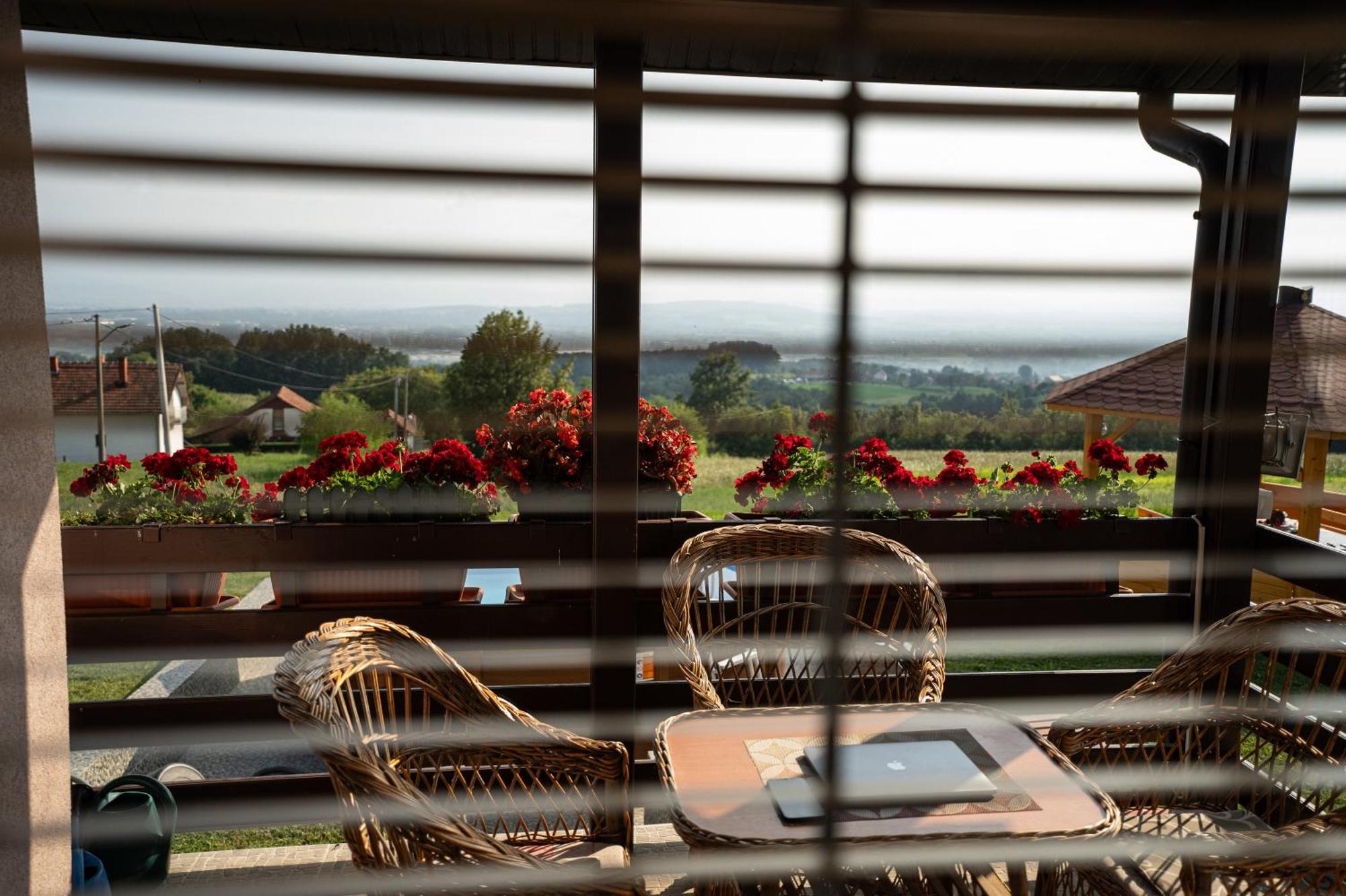 Zlatni Prag - Kraljevo Villa Екстериор снимка
