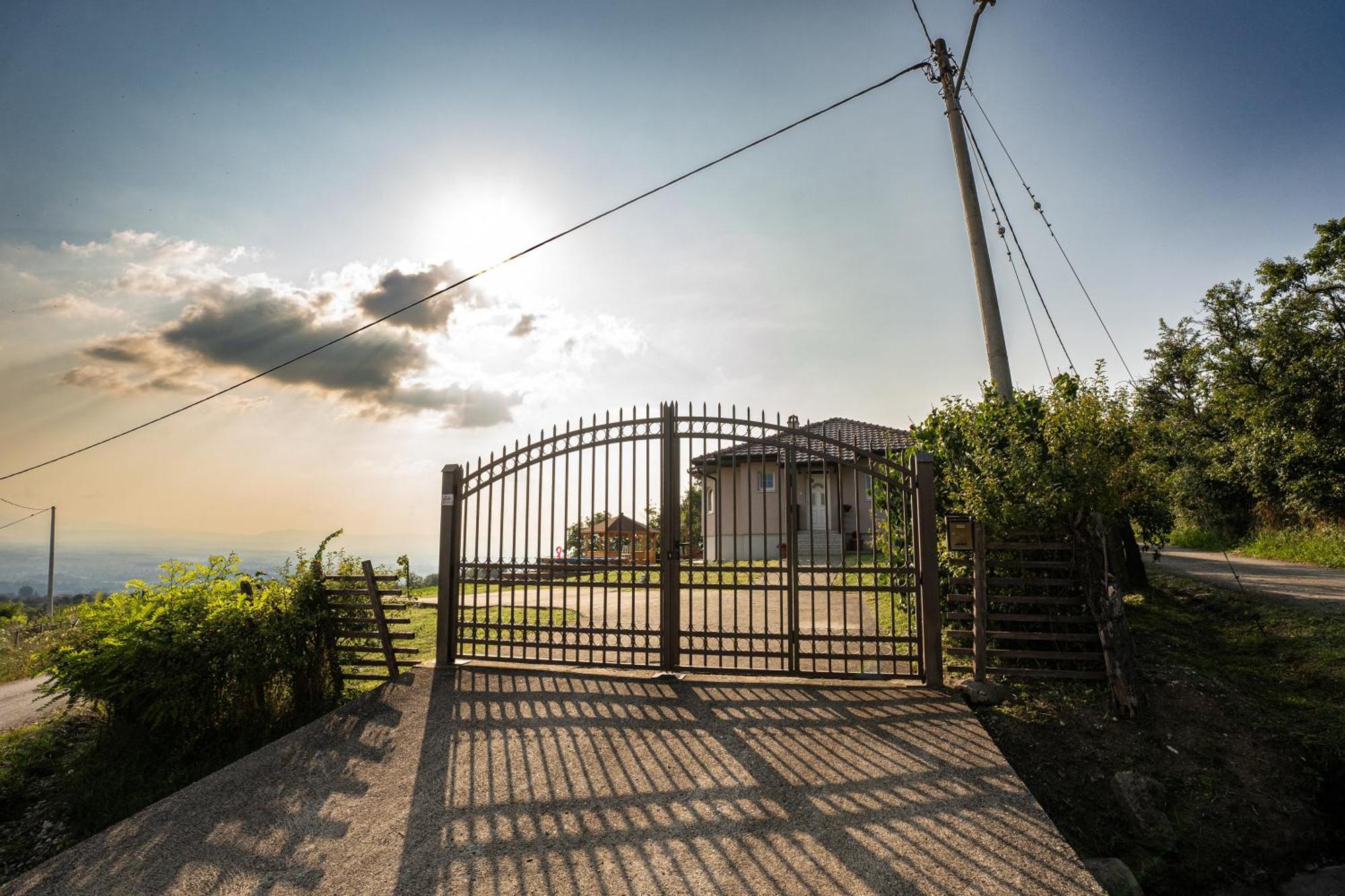 Zlatni Prag - Kraljevo Villa Екстериор снимка